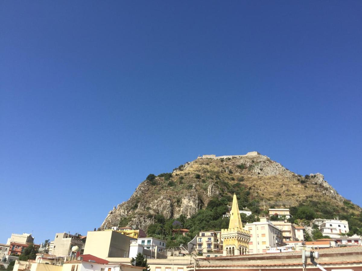 Duomo Square Apartment Taormina Bagian luar foto